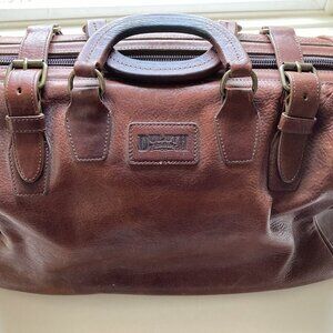 Duluth Trading Co. Lifetime Leather AWOL Bag